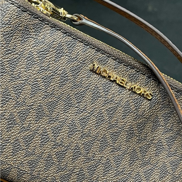 Michael Kors Wristlet Clutch - Picture 6 of 7